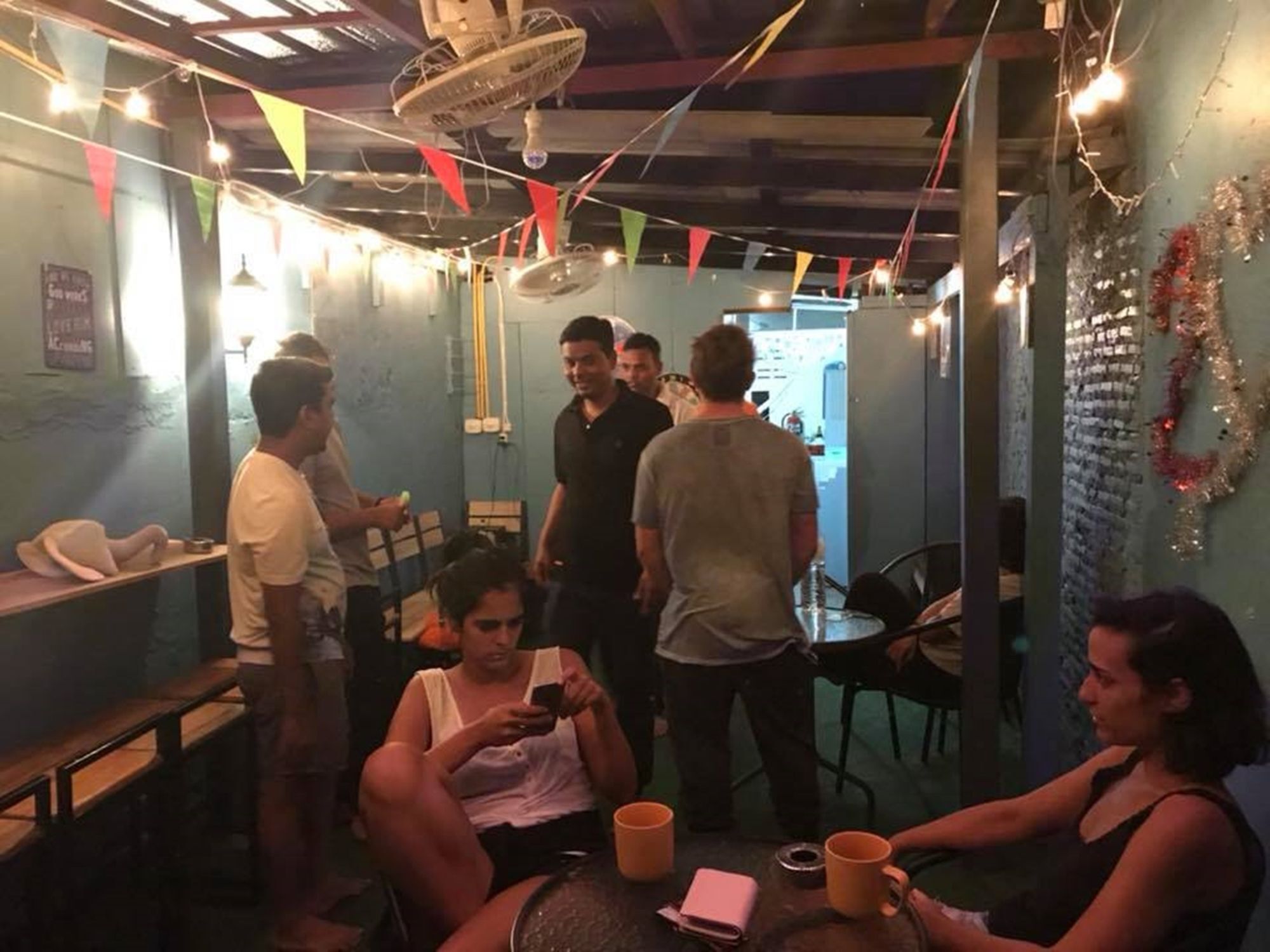 Khách sạn Zee Thai
