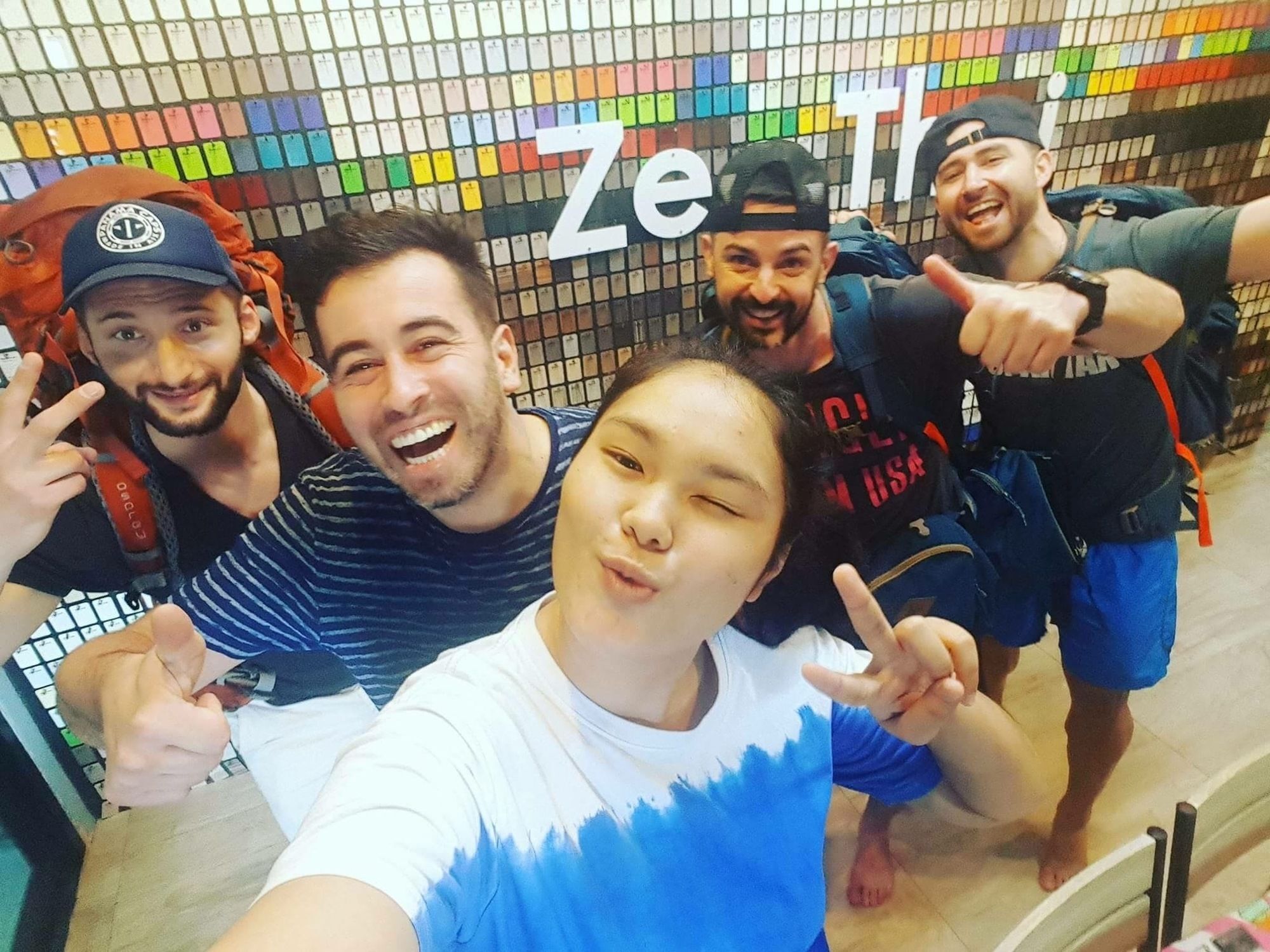 Zee Thai Khách sạn 2*